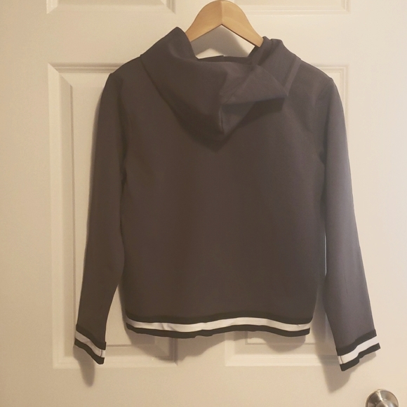 KIDPIK Christmas Sweater - Picture 2 of 7